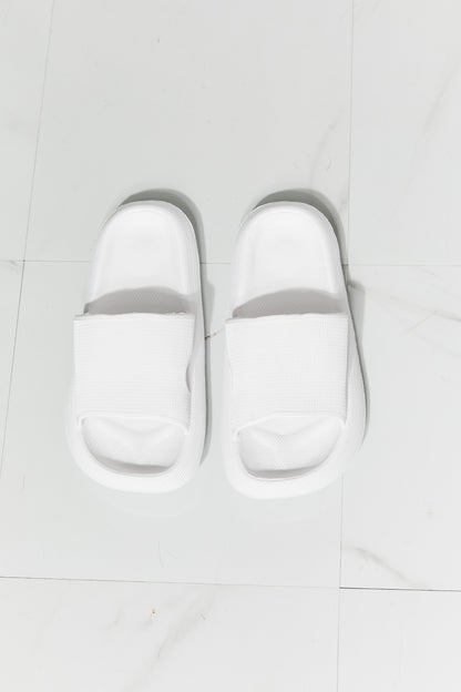 MMShoes Arms Around Me Open Toe Slide in White